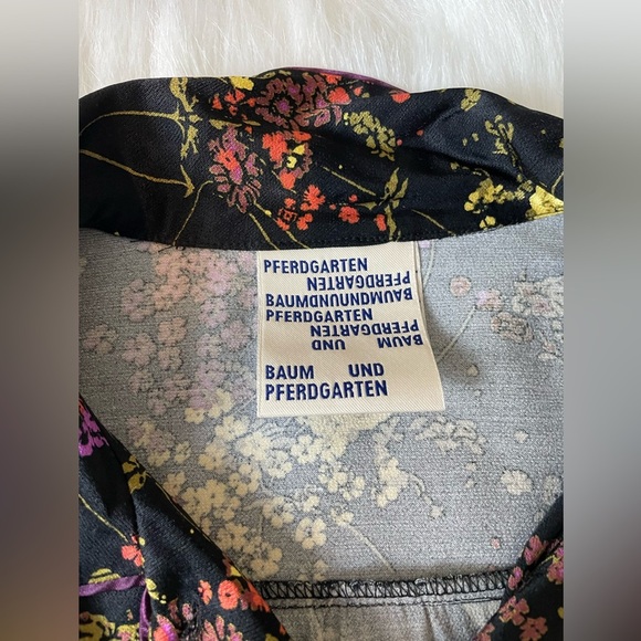 Anthro Pferdgarten Floral Black Button-Up Blouse - Picture 7 of 12